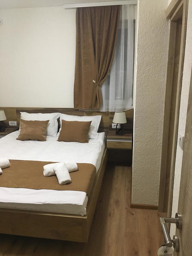 Bed And Breakfast Divanhana Novi Pazar Exterior foto